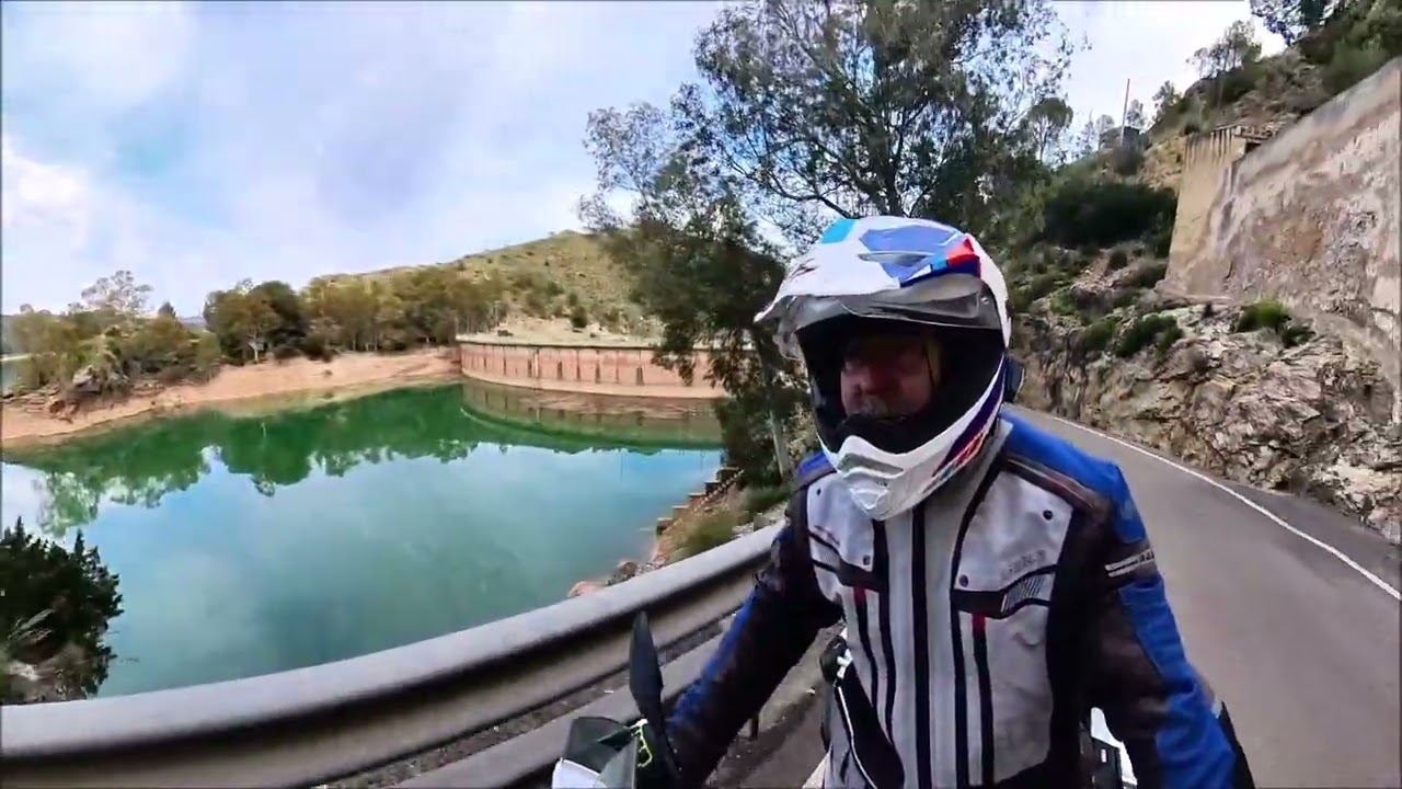 VISITO EL EMBALSE DE TALAVE ESTANDO DE RUTA CON MI BMW 1250 DIA 10-4-2025 VIDEO 1.