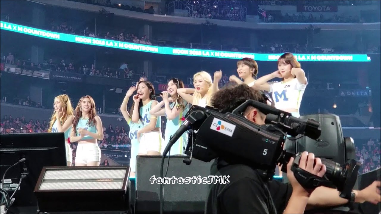 [180811] MOMOLAND KCON LA 2018 FULL FANCAM
