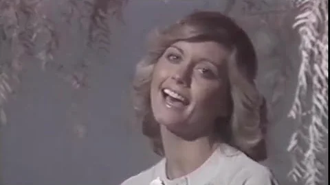 Olivia Newton-John performing ‘Have you never been mellow’ and ‘If you could read my mind’ in 1975