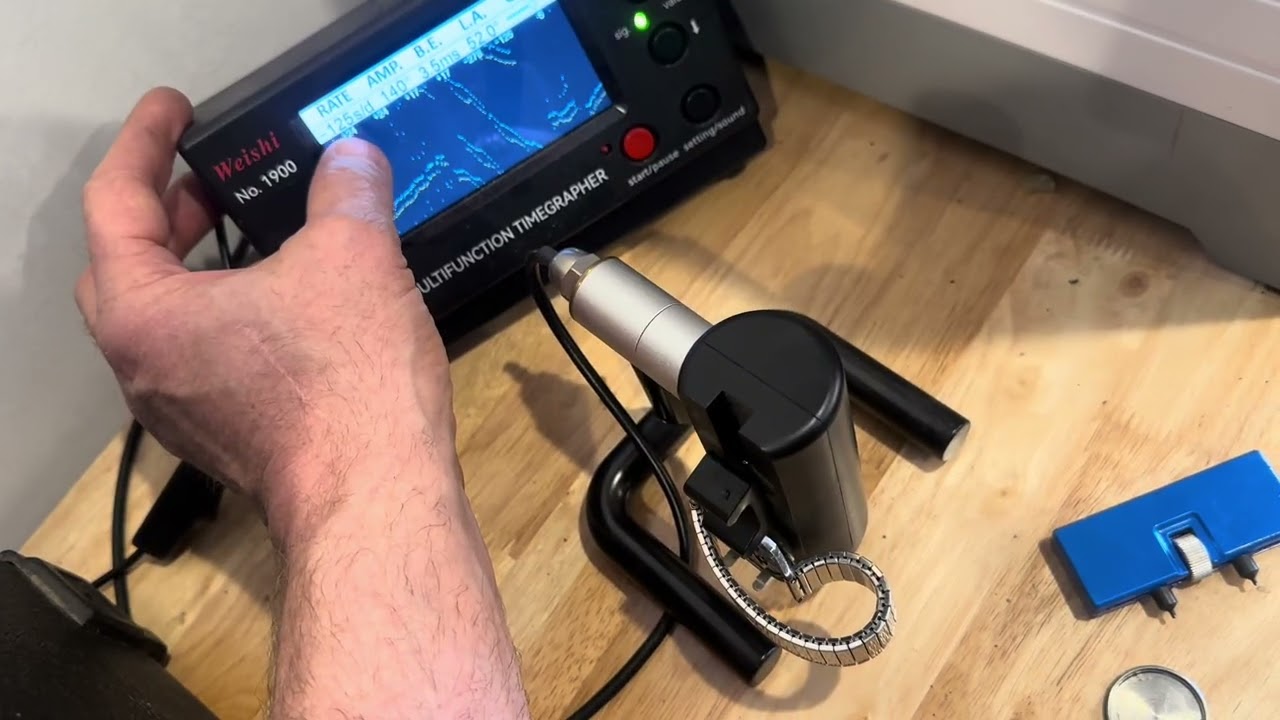 Настройка механических наручных часов (таймграфер, удаление царапин)