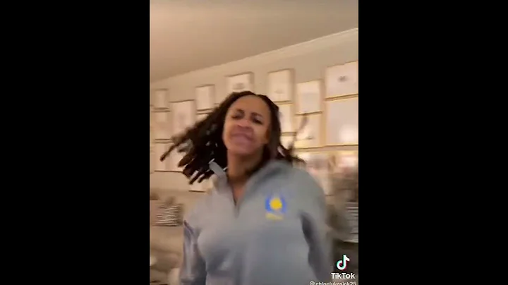 Chloe and Nia dancing to the iconic "Laquifa" Dance