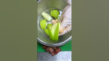 Cách cắt tỉa trái táo cánh bướm đơn giản