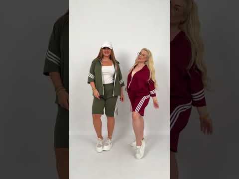 Стильный женский комплект, видео 1