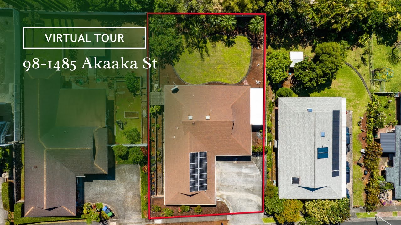 3 bd/2 ba SINGLE LEVEL home on an over 9,000 sqft LEVEL lot in Aiea