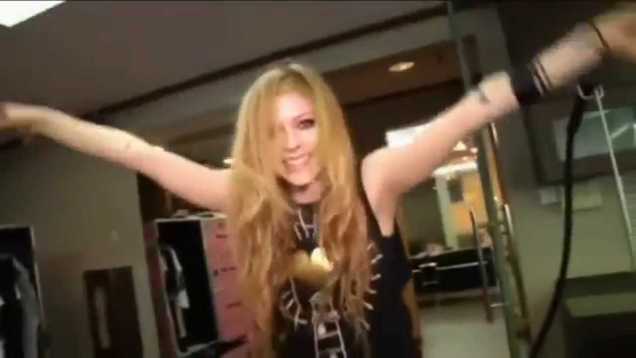 Avril Lavigne Funny Crazy Moments [JUNE 2015]