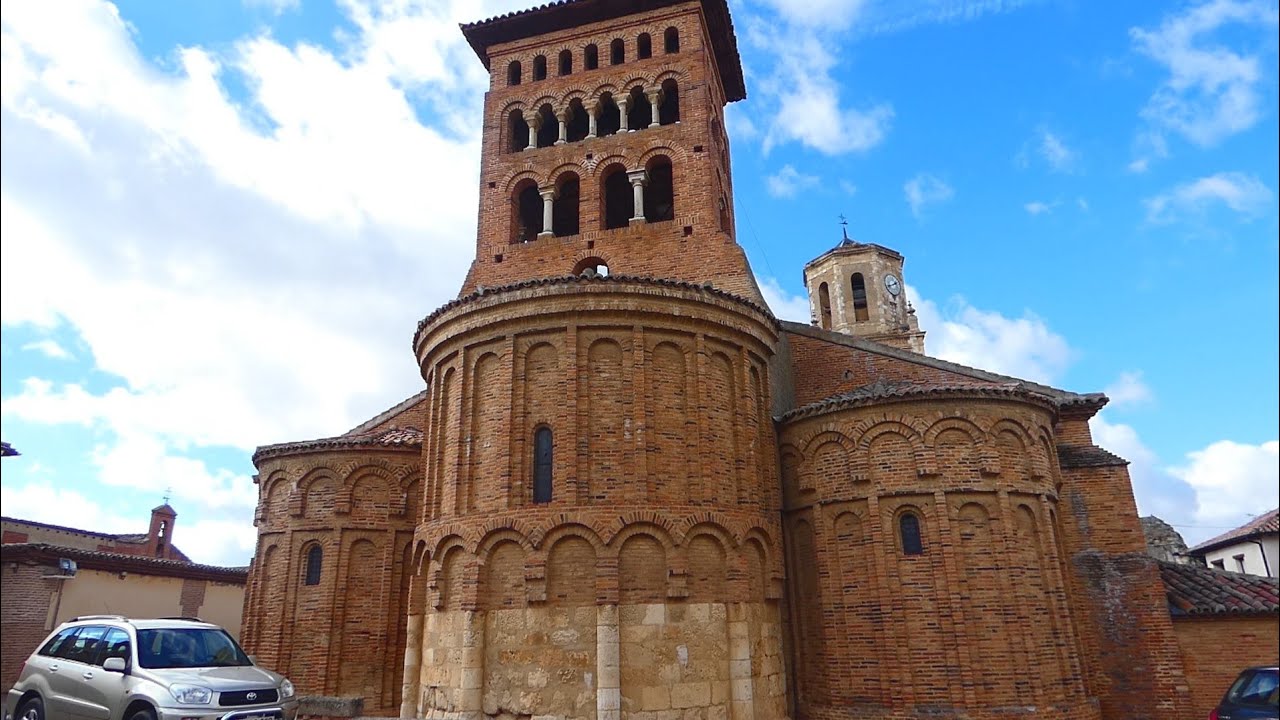 Iglesia de San Tirso (Sahagún, León)