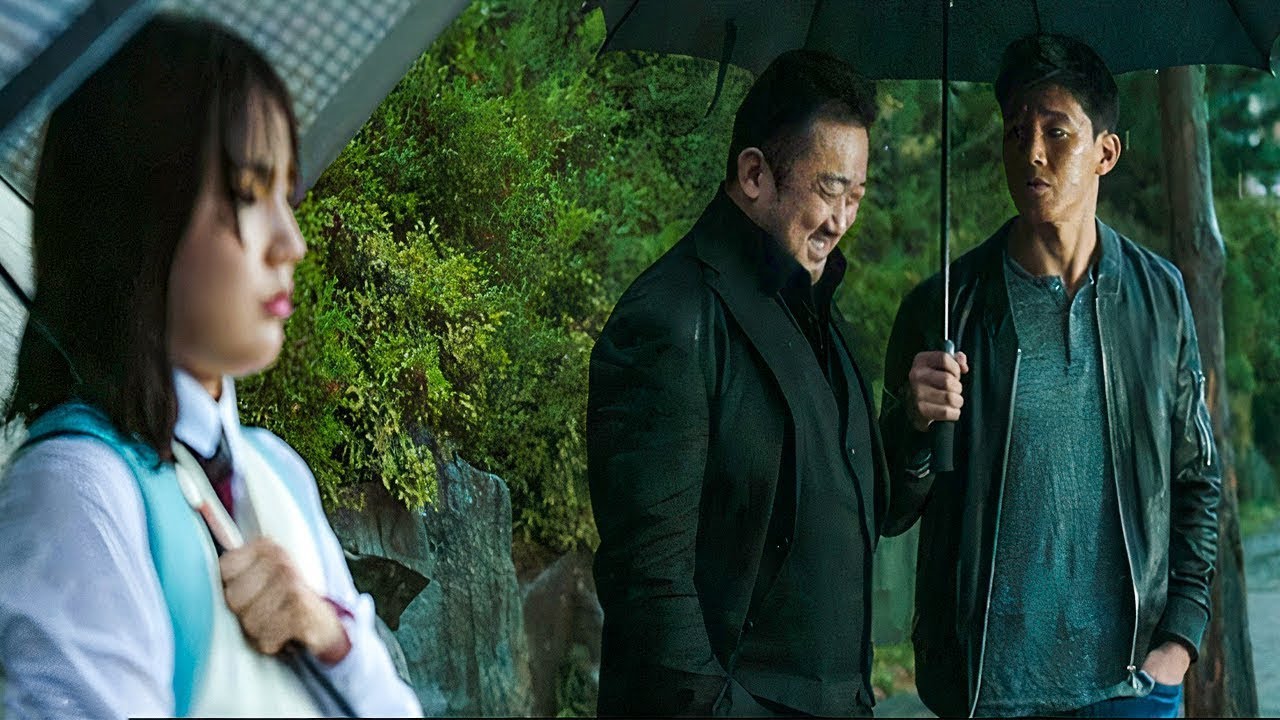 رئيس عصابة يتحالف مع ضابط للإنتقام لطالبة ساعدها من قبل( ملخص فيلمthe gangster the cop the devil)‼️