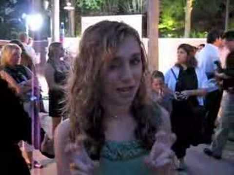 Βίντεο: Alyson Stoner Καθαρή αξία: Wiki, Έγγαμος, Οικογένεια, Γάμος, Μισθός, Αδέρφια