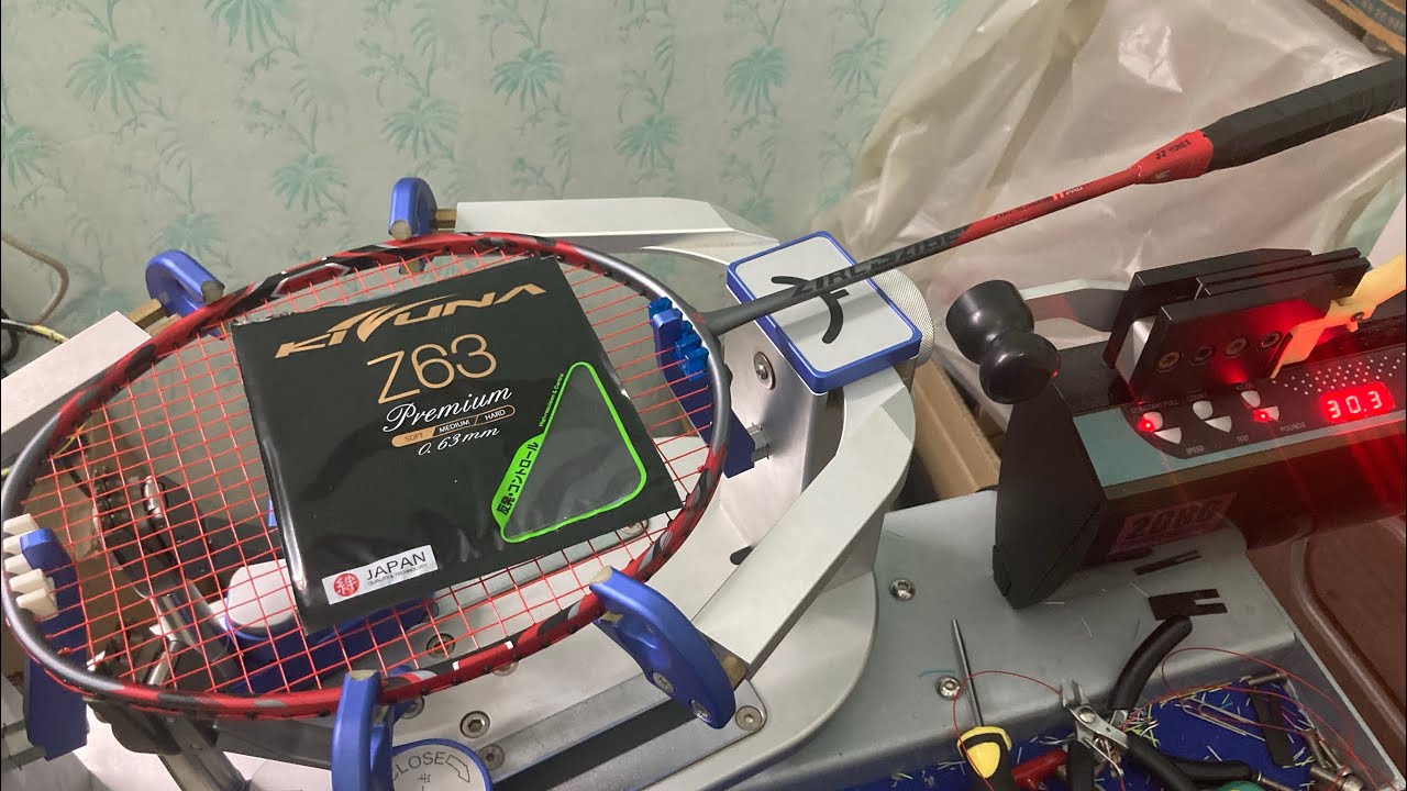 Badminton stringing / ARC 11pro /Kizuna Z 63 / 30lb /no battery 😔 YouTube
