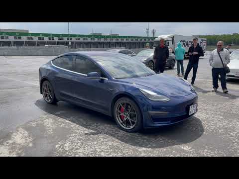 Пневматическая подвеска на Tesla Model 3