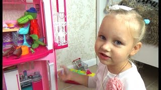 Алиса играет !!! Все хотят жить в доме Барби ! Играем в кукол Алиса играет !!! Все хотят жить в доме Барби ! Играем в кукол