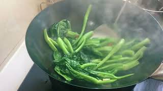 清炒芥兰，健康又美味，轻松炒出饭店的口感#我的厨房日记