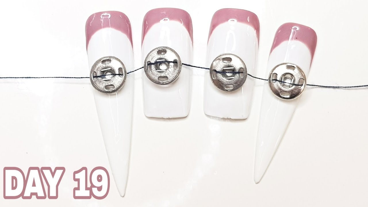 Day 19 VAMPIRE TEETH WITH BRACES 31 Days Of Halloween Nail Art