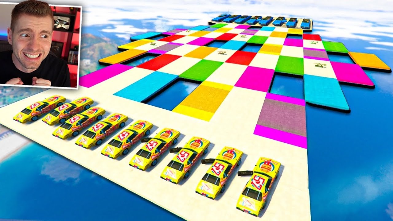 GTA V Online: CORRIDA BATE-BATE em uma ARENA XADREZ! (com carros)