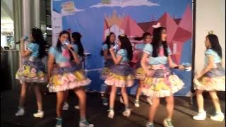 Teenebelle - Happy Friends