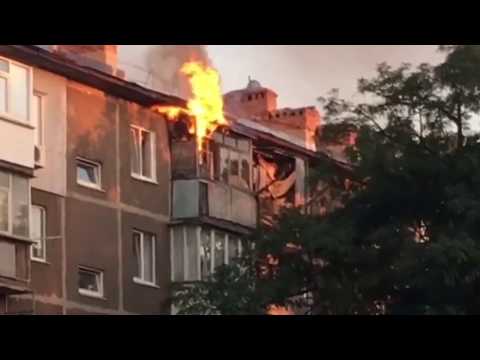 В Павлограде горела крыша пятиэтажки