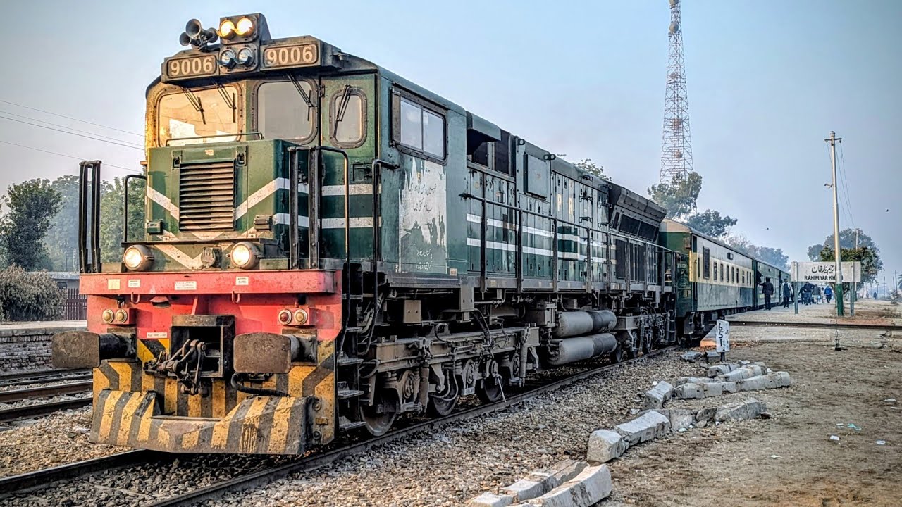 Sialkot Express Receives Gift of new Coaches | Sialkot Express Train upgrade | PAKISTAN Railway 