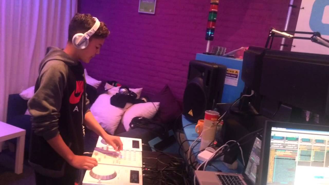 Eindhoven DJ University @ GLOW FM DJ Dynando