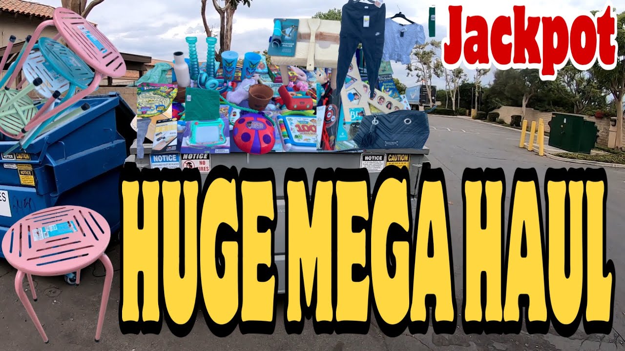 DUMPSTER DIVING - HUGE MEGA HAUL. THIS IS INSANE. JACKPOT #dumpsterdiving