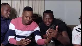 uNgizwe Mchunu efonela uKhuzani nge video call