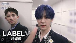 [WayV-log] WayV the “Book Lovers”📚💚(at Music show green rooms🎵)