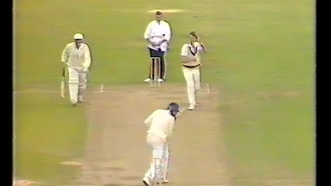 ENGLAND v AUSTRALIA 4th TEST MATCH DAY 4 OLD TRAFF...