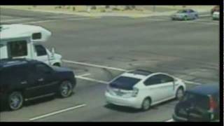 Mexican family tries to run against traffic, fails