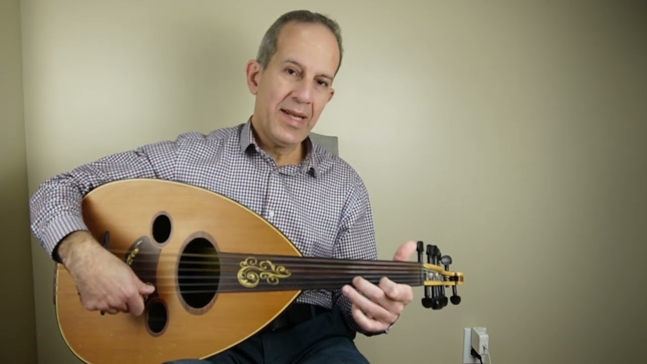 دساتين العود وطريقة العزف بالاصابع