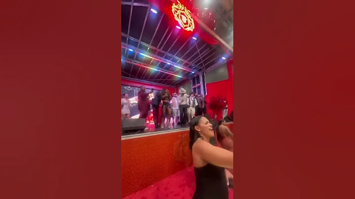 TI Had The Crowd Lit At His Wife Tiny Harris 50th Birthday Party 🎂♥️