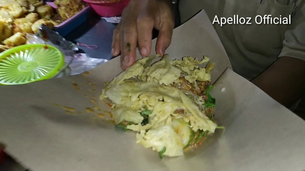 Kuliner Surabaya - lontong pecel Bu Damat Jojoran