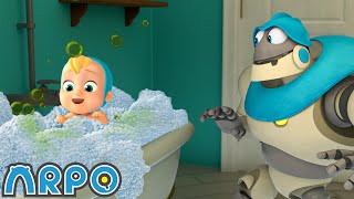 🫧🧼 Cuidado con las burbujas verdes 🛀🤖El Robot ARPO y el bebé 👶 Caricaturas y dibujos para niños