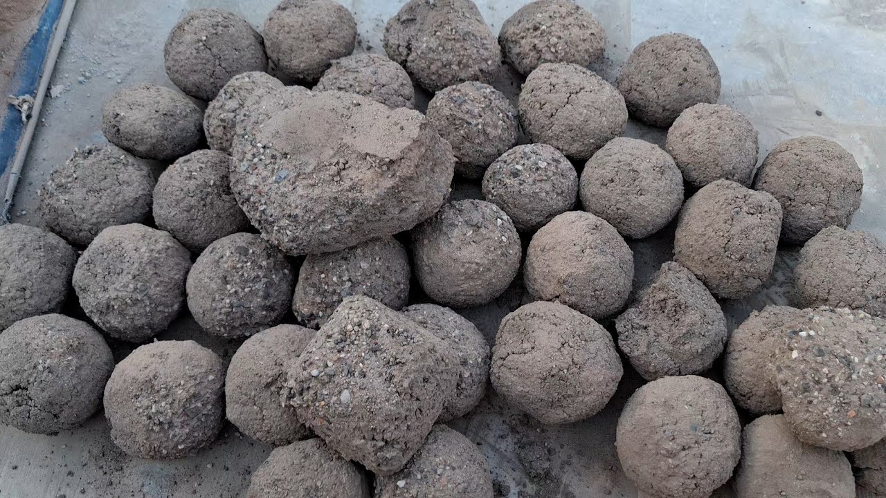 Black gritty charcoal video dedicated to @Only4AIMS