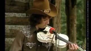 Best 13-year old fiddler, Mark O'Connor plays "Tom and Jerry" on the Porter Wagoner Show (1975) chords