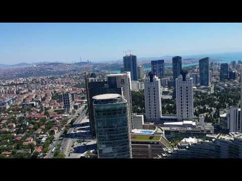 İstanbul un Kuş Bakışı Bayramlık Görüntüsü Seyir Terasından