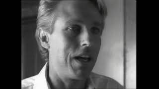 Mike & The Mechanics : Silent Running (1985) (Official Music Video)