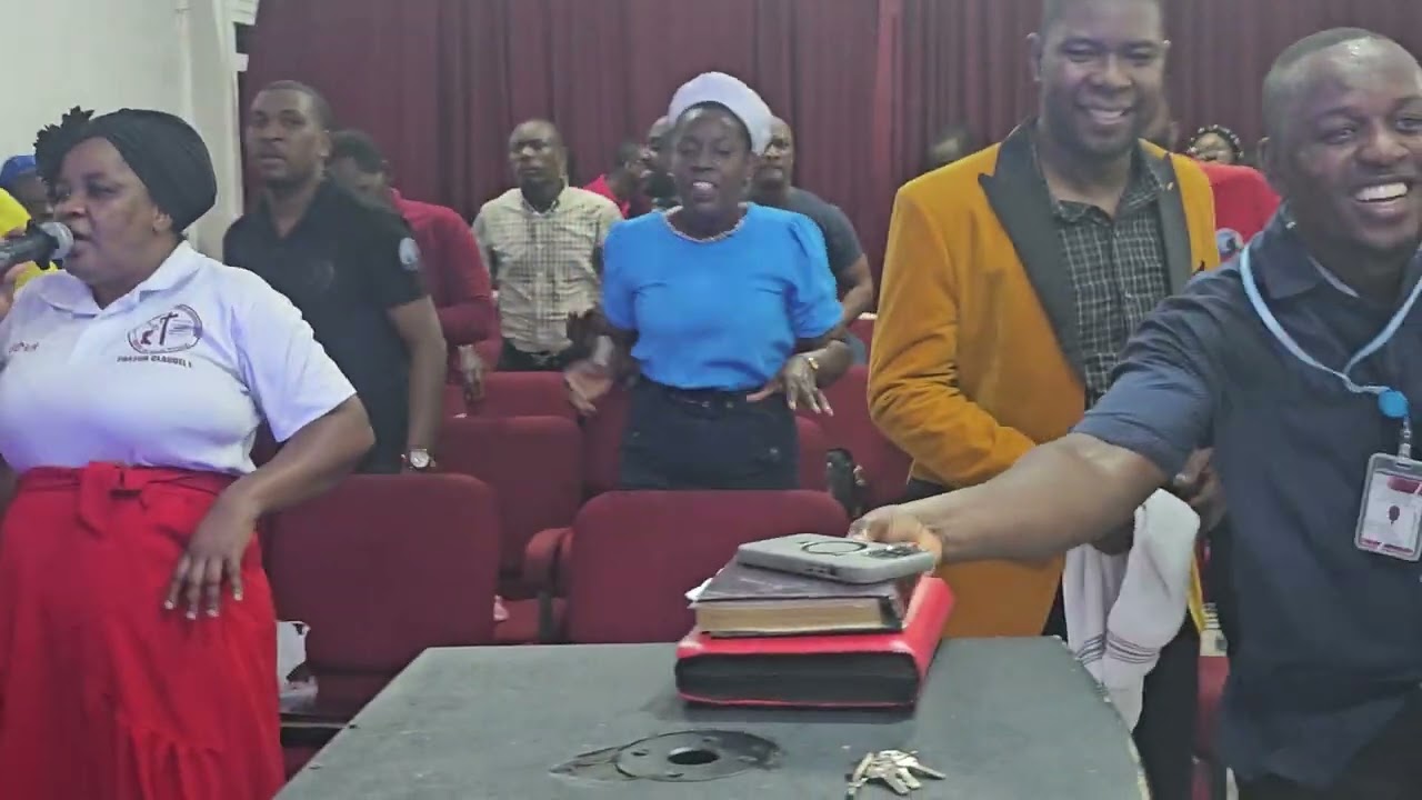 Adoration et Louange EDVA Santo Domingo.ABonnez et Louang@onctiontv1