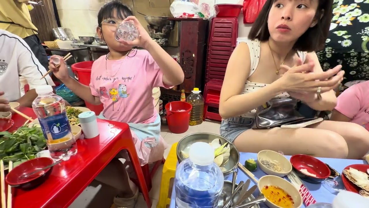 Ốc Vân & an vặt ở nhà thờ Đức bà