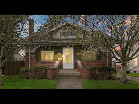 1615 N Riverside Dr, McHenry, IL home video tour