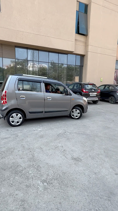 2018 Wagon R VXi AMT 8170 KM Automatic #caradvisorrafi #wagonrvxi #wagonramt2018 #automaticcar