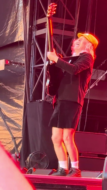 🎸🔥 AC/DC unleash Angus Young and everything explodes when his fingers start flying #ACDC #AC/DC