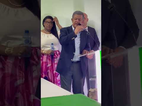 Presidente Fernández inaugura local “300 con Leonel” en RD
