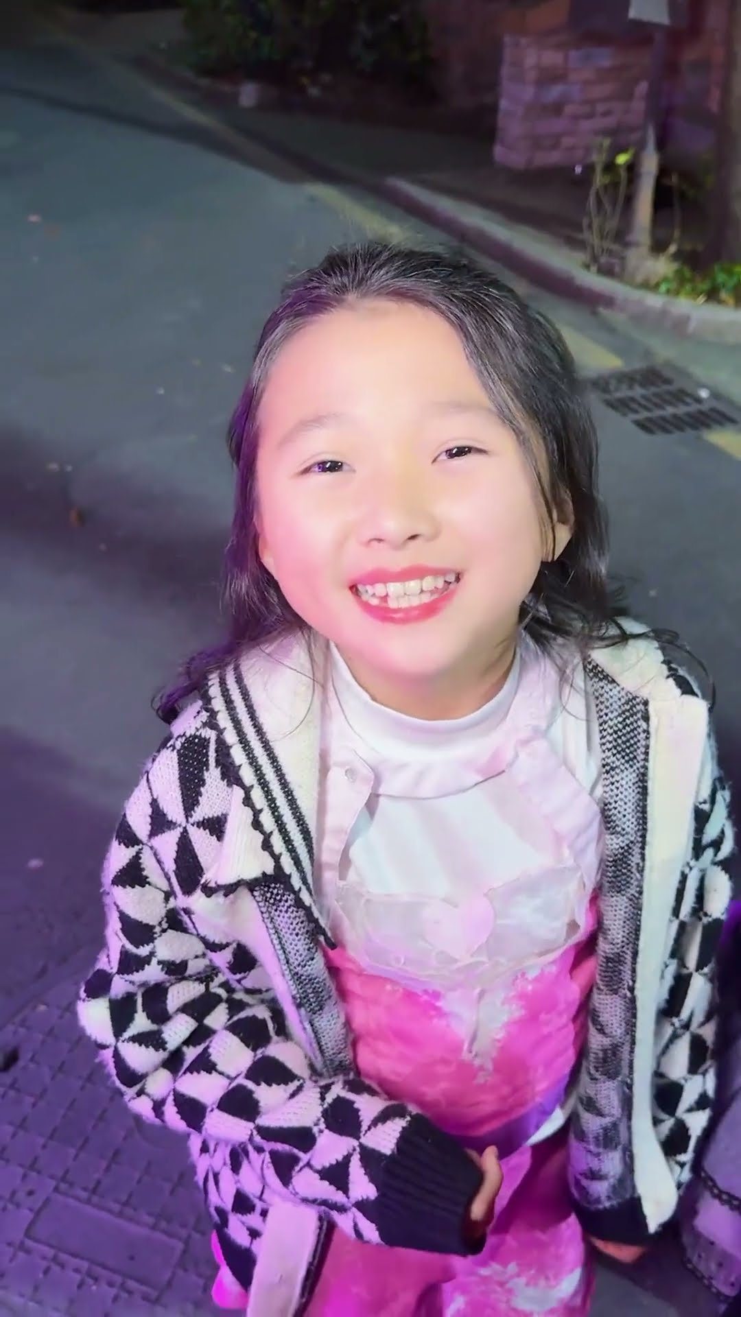 【斗罗大陆】123木头人游戏，谁敢动会被小舞枪毙的哦！#斗罗大陆#小舞#唐老六