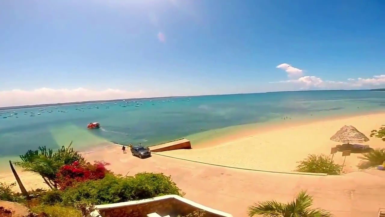 yacht club beach dar es salaam