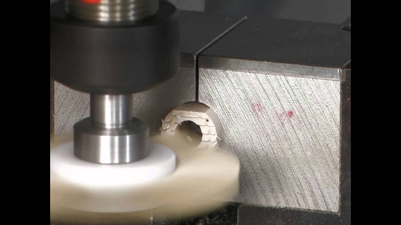 Centru comanda numerica CHIRON FZ08K - Prelucrare implant plastic