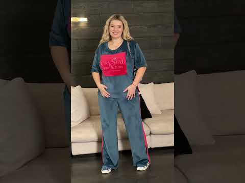 Жіночий велюровий костюм, видео 1