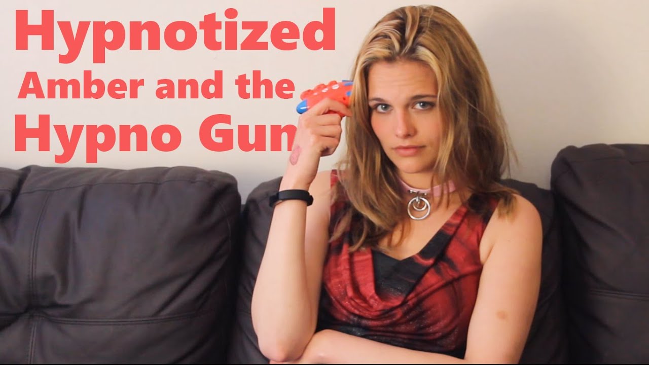 Загипнотизированная Эмбер и гипно-пистолет