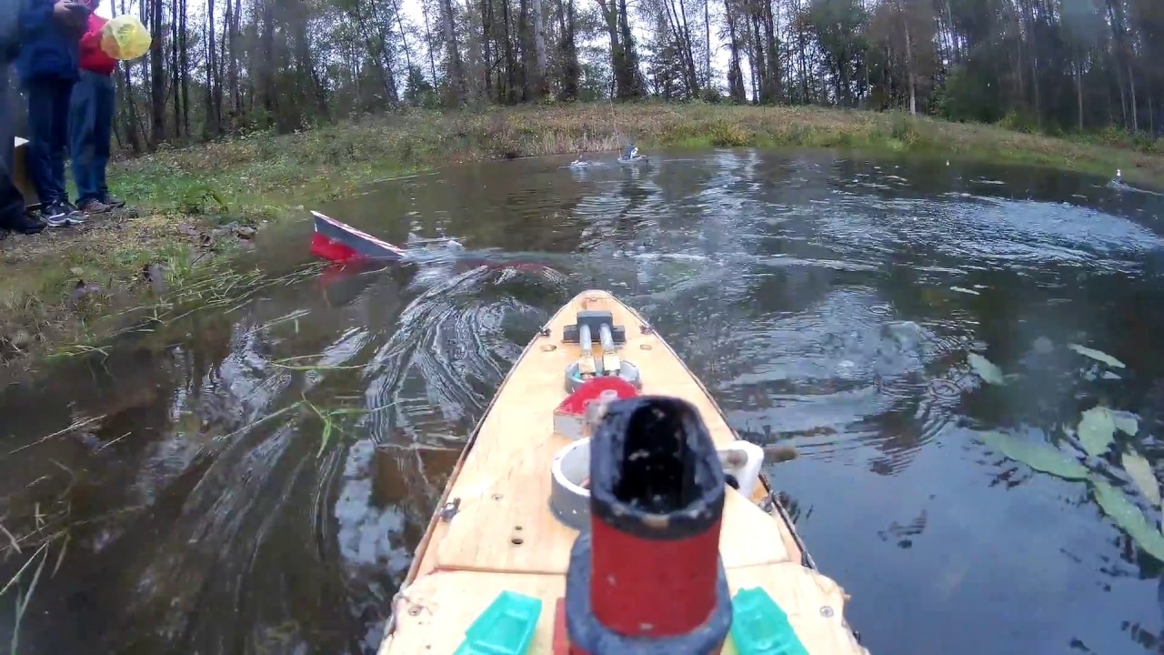 Italian CL Duca d'Aosta sinks, HMS Warspite rams SMS Derfflinger