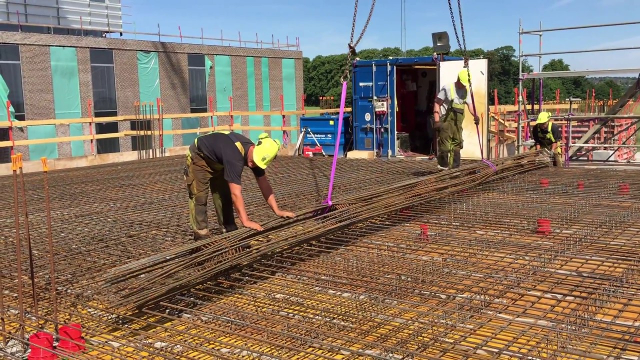 Rollmattenverlegung auf der Baustelle