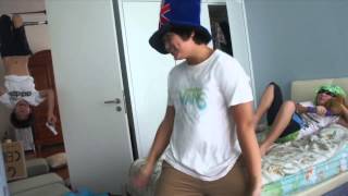 Harlem Shake (Bigger-Guy-Is-White Edition)