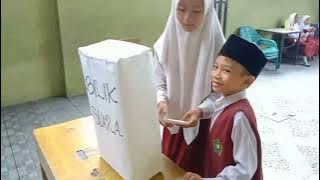 P5RA : pemilihan ketua kelas 1A dengan cara mencoblos kertas suaraDimensi demokrasi Pancasila MIS HS